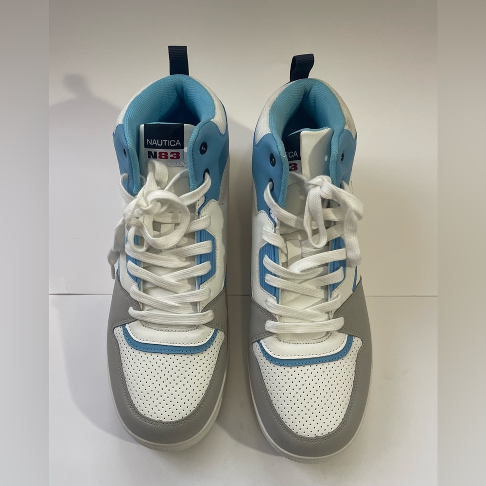 Nautica men White and Blue Sneakers